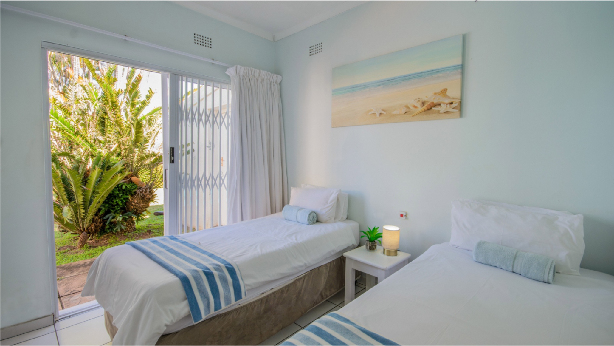Summer Dreams bedroom